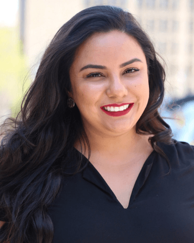 Lynda Peralta-400x500 Lynda Peralta-400x500