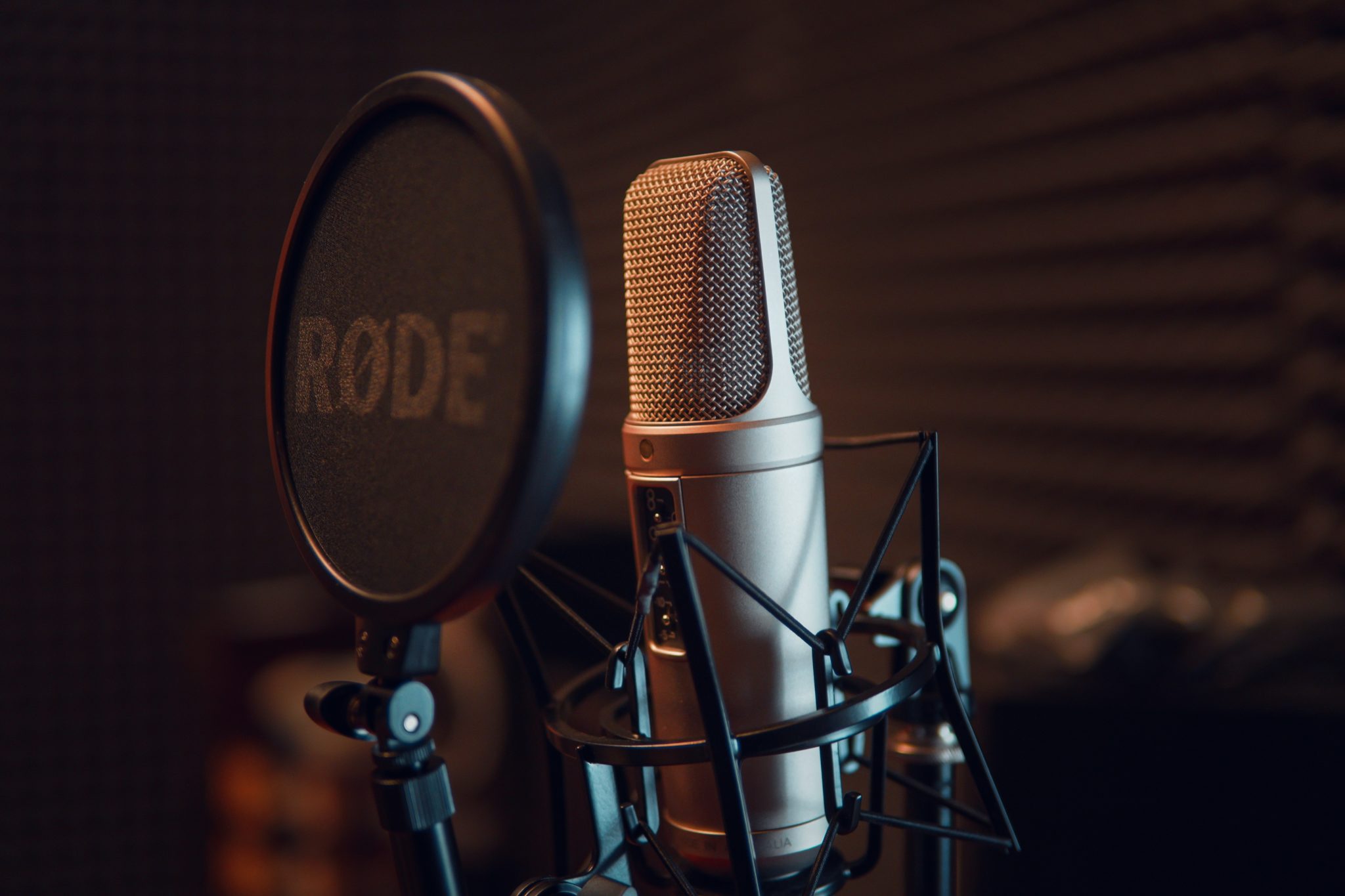 Voice Over Acting Jobs From Home